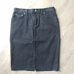 Cute Ralph Lauren black jean skirt size 2